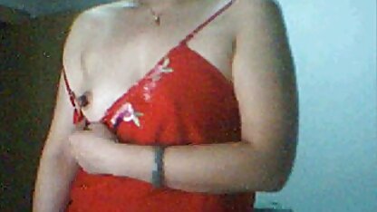 Cserzett Veronica Prágából mutat egy testver szex karcsú test